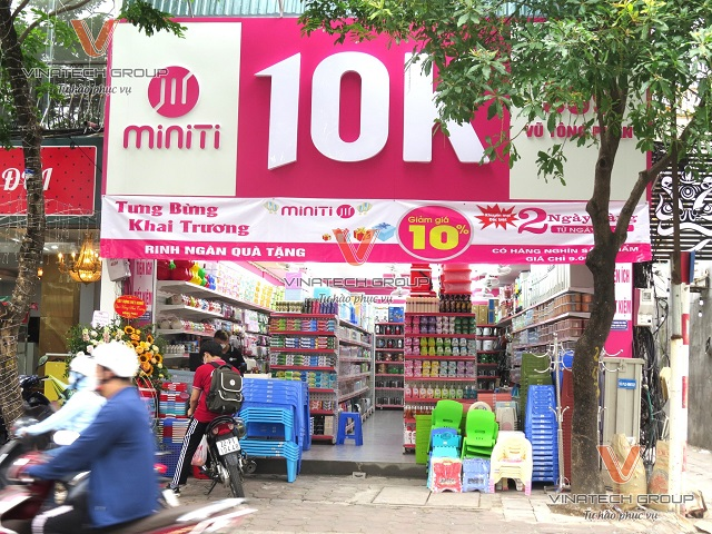 Mở cửa hàng đồng giá 10k thường kinh doanh các loại đồ gia dụng, đồ dùng nhà bếp,... Ảnh Internet
