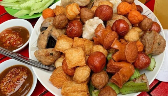 Cá viên chiên, bắp xào,...