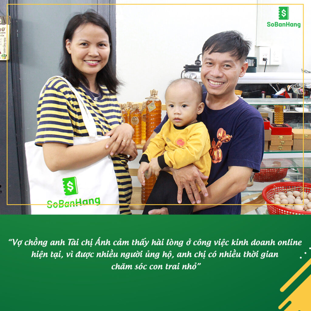 Gia đình nhỏ vô cùng hạnh phúc của anh Tài, chị Ánh. Ảnh: Văn Cường