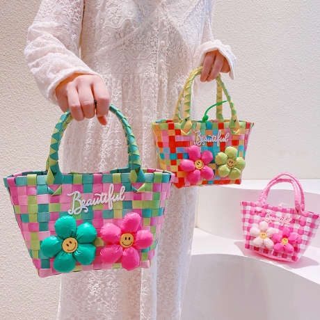 Giỏ xách cầm tay handmade
Nguồn: Internet