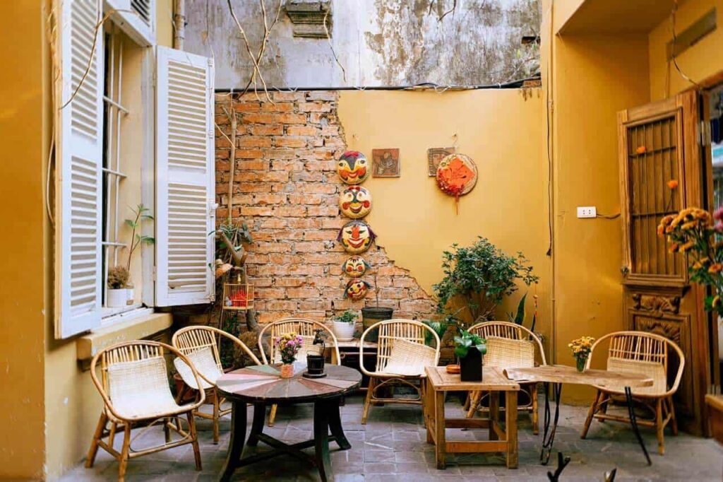 Hình: Lermalermer Cafe
Nguồn: Internet