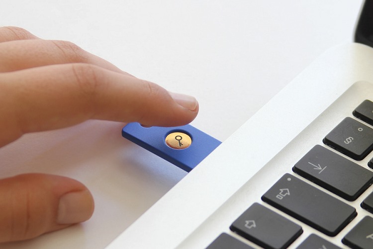 Hình: Chữ ký số USB Token Nguồn: Internet