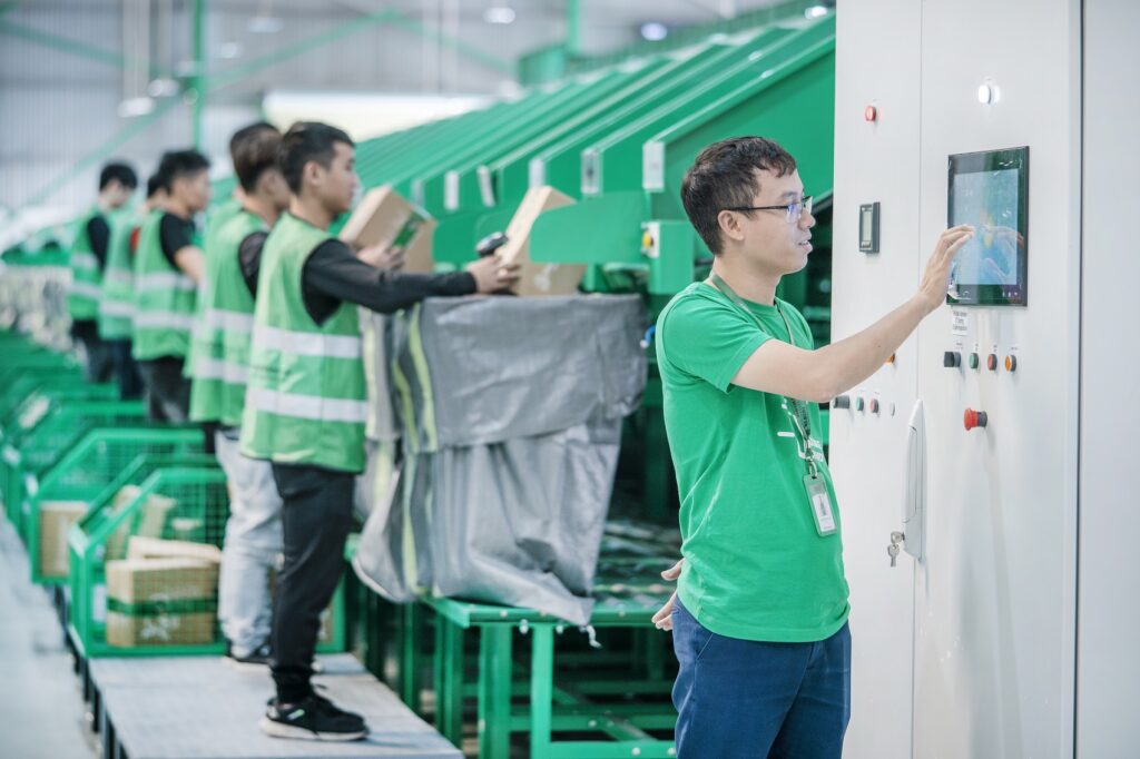 Hình: Các câu hỏi thường gặp khi sử dụng dịch vụ GHTK
Nguồn: Internet