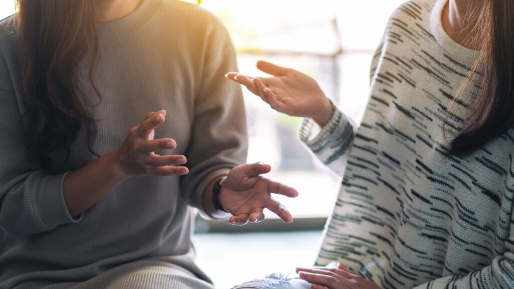 Hình: Trình bày hoàn cảnh khó khăn với người mượn nợ để đánh vào lòng trắc ẩn
Nguồn: Internet