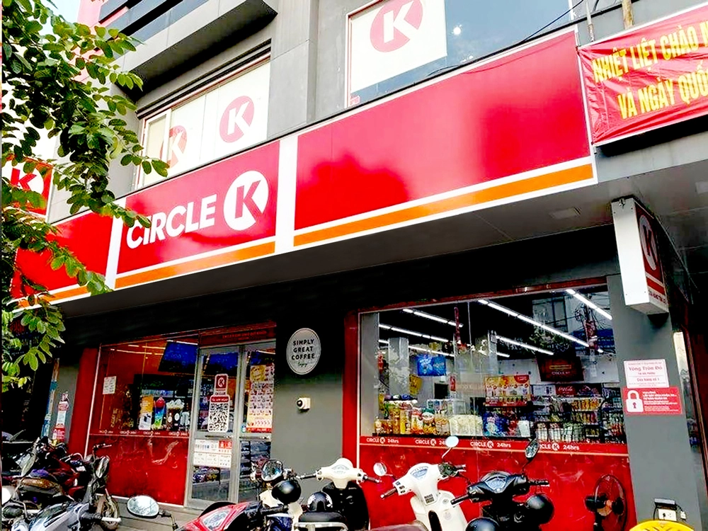 Hình: Cửa hàng tiện lợi
Nguồn: Internet