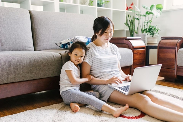 Hình: Cộng tác viên nhập dữ liệu tại nhà
Nguồn: Internet