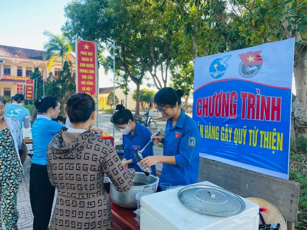 Xả hàng cuối năm để gây quỹ từ thiện
