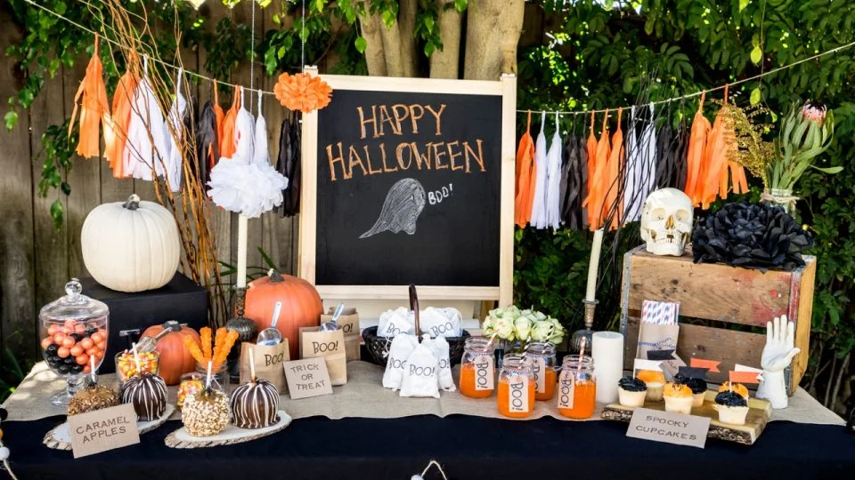 Hình: Dịch vụ tổ chức tiệc Halloween
Nguồn: Internet