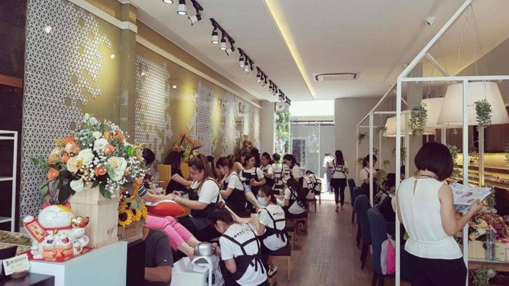 tiệm nail