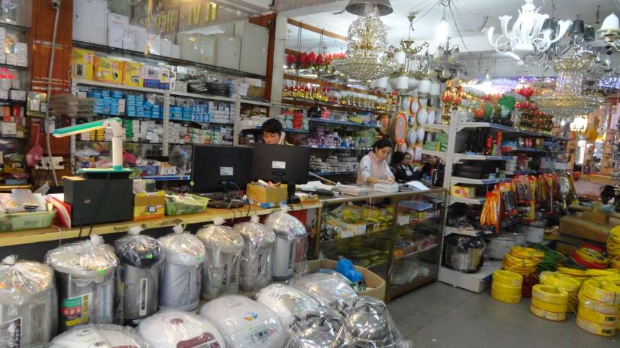 Hình: Kinh doanh đồ điện dân dụng cũ
Nguồn: Internet